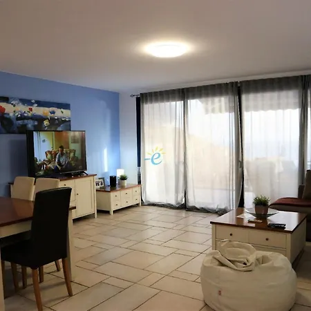 Faro Villa Puerto Calero